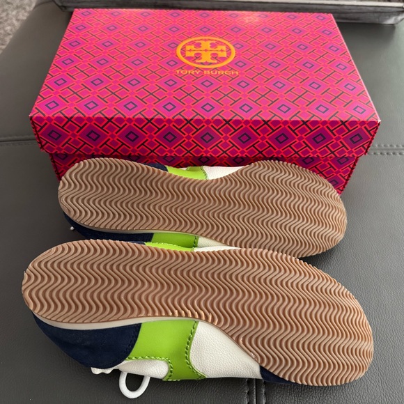 Tory Burch New Ivory/ Greenery Leather Sneakers - Picture 4 of 5